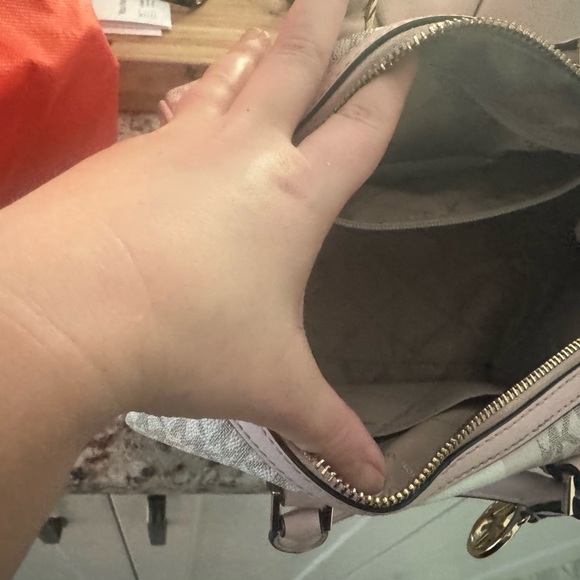 Michael Kors purse - Picture 2 of 2